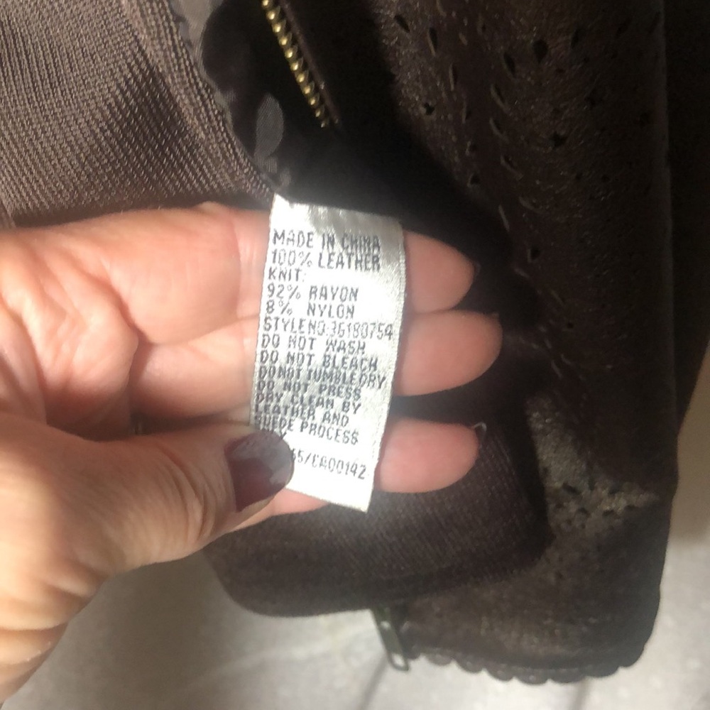 NyGard Leather Jacket - Picture 7 of 13